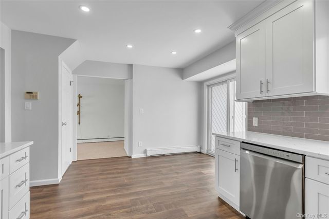 68 Beaumont Drive, Plainview, NY 11803