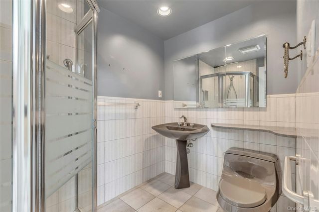 68 Beaumont Drive, Plainview, NY 11803