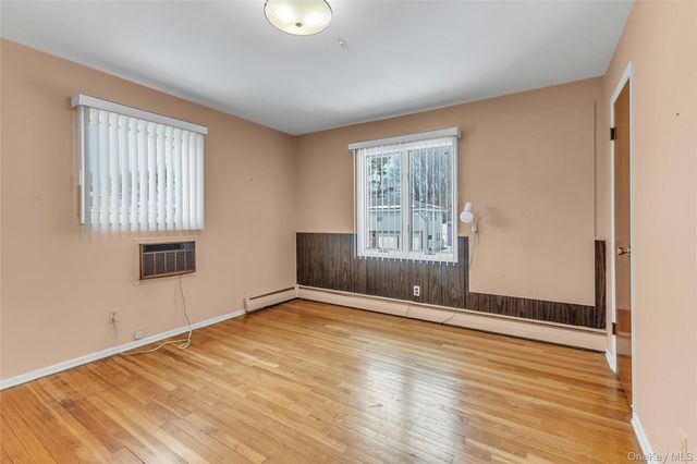 68 Beaumont Drive, Plainview, NY 11803