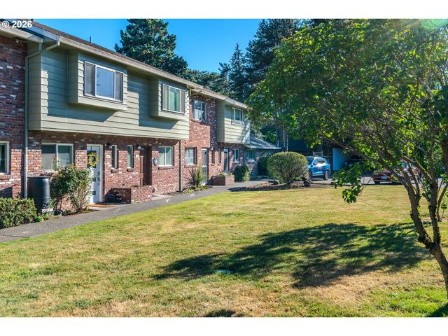 1802 Ne HOGAN Dr, Gresham, OR 97030