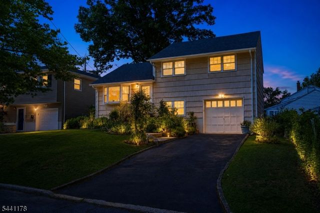 765 Grove St, Rahway City, NJ 07065