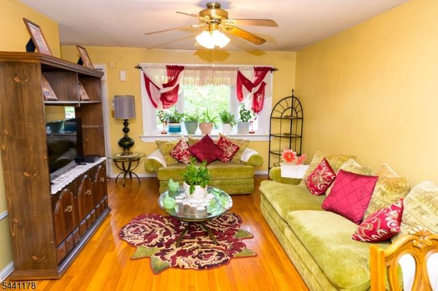 765 Grove St, Rahway City, NJ 07065