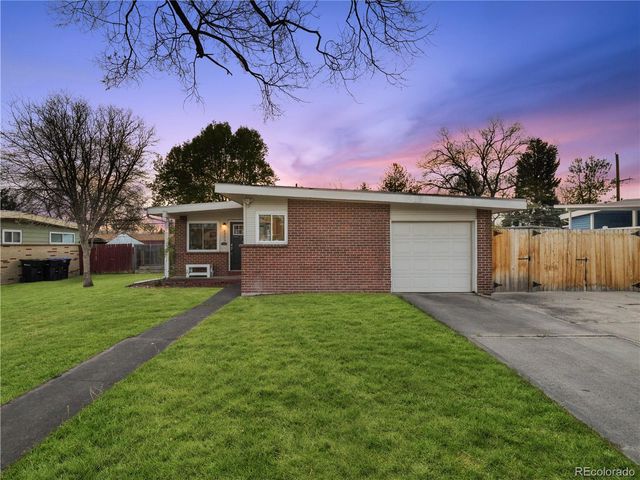 6009 Carr Street, Arvada, CO 80004
