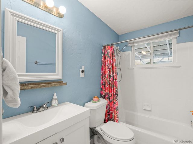 6009 Carr Street, Arvada, CO 80004