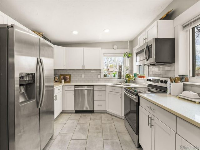 6009 Carr Street, Arvada, CO 80004