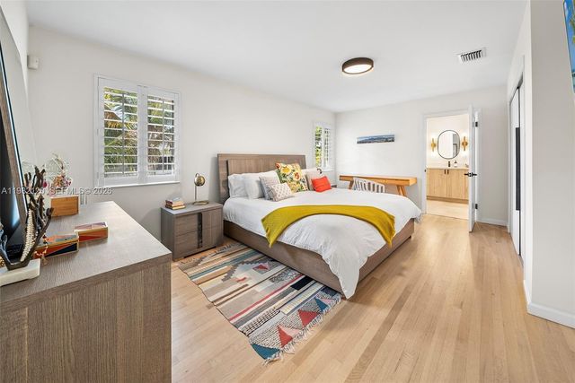 14 San Sebastian Ave, Coral Gables, FL 33134