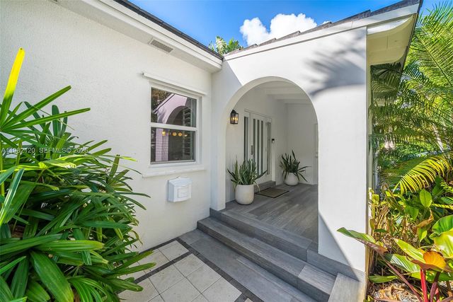 14 San Sebastian Ave, Coral Gables, FL 33134