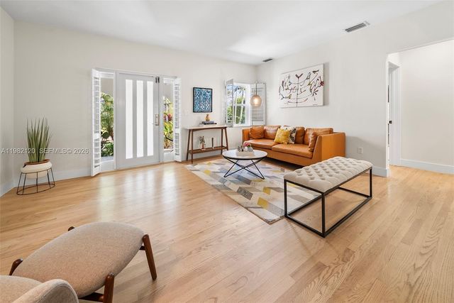 14 San Sebastian Ave, Coral Gables, FL 33134