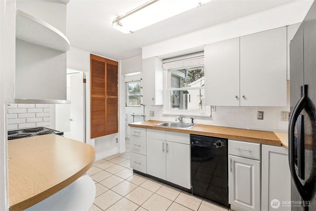 12413 2nd Avenue S, Seattle, WA 98168