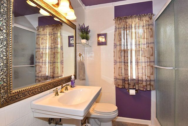 1485 S 94th STREET, West Allis, WI 53214