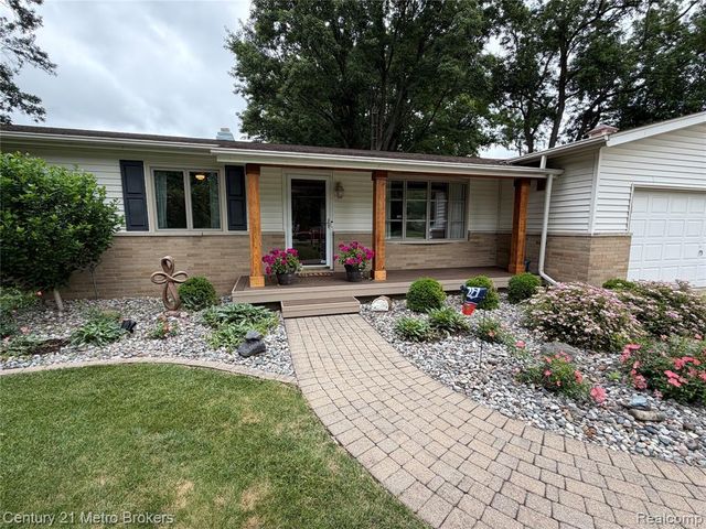 3259 N Seymour Road, Flushing, MI 48433