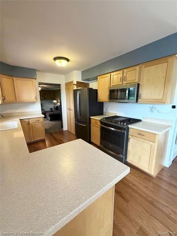 3259 N Seymour Road, Flushing, MI 48433