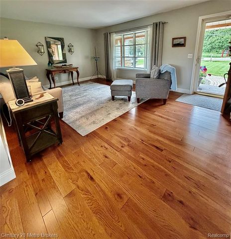 3259 N Seymour Road, Flushing, MI 48433