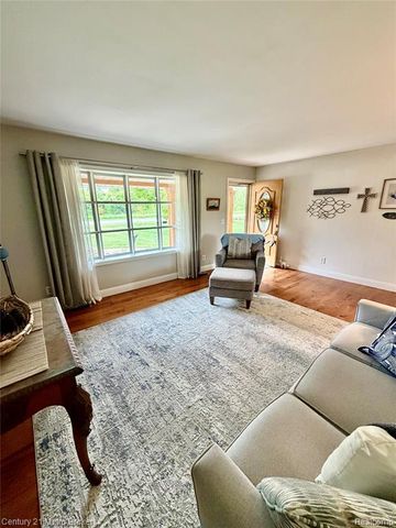 3259 N Seymour Road, Flushing, MI 48433