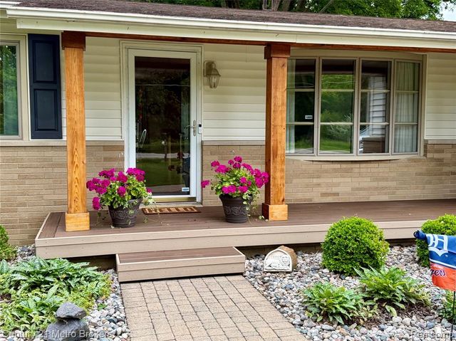 3259 N Seymour Road, Flushing, MI 48433