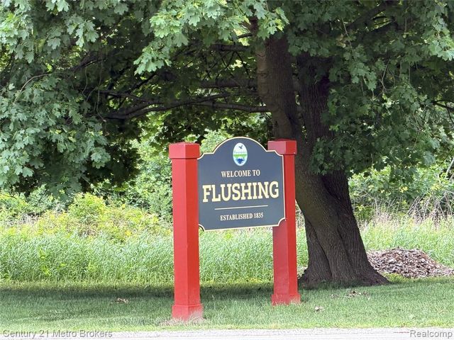 3259 N Seymour Road, Flushing, MI 48433