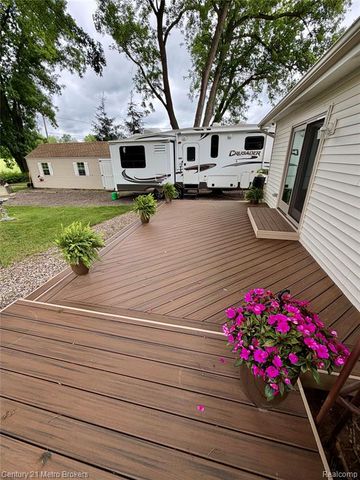 3259 N Seymour Road, Flushing, MI 48433