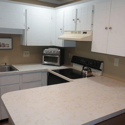 1 Atkinson Dr 3, Saugus, MA 01906