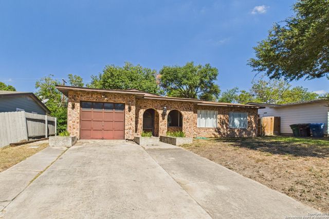 235 Lively, San Antonio, TX 78213
