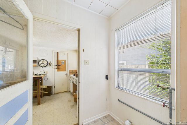 235 Lively, San Antonio, TX 78213