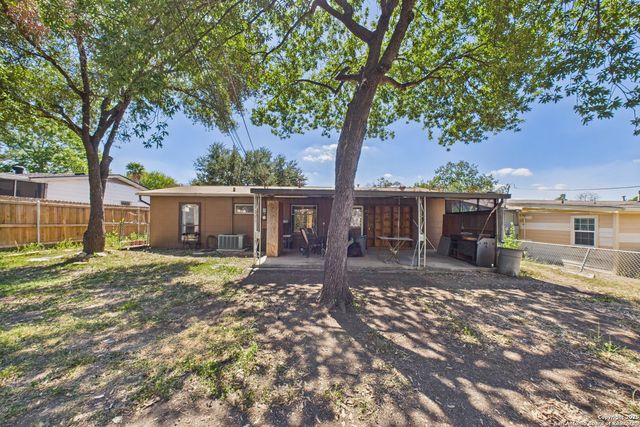 235 Lively, San Antonio, TX 78213