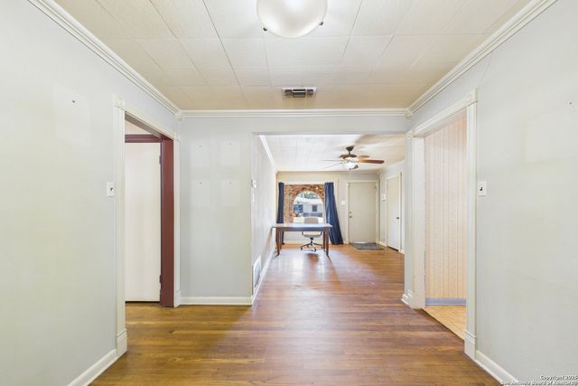 235 Lively, San Antonio, TX 78213