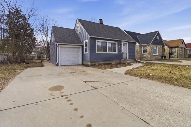 5525 N 52nd STREET, Milwaukee, WI 53218