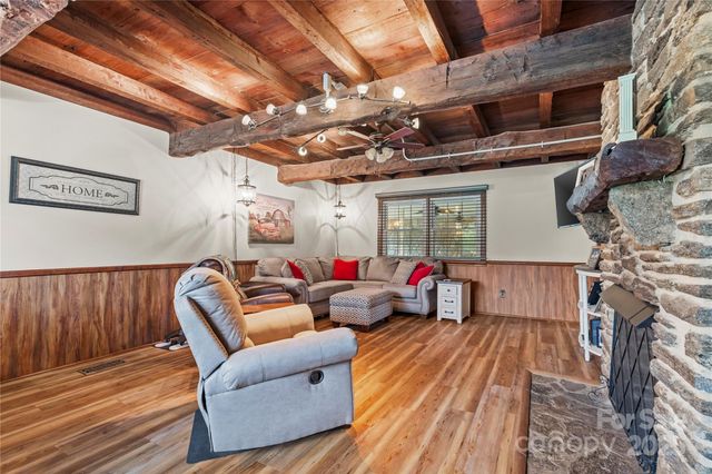 239 GOLF COURSE Road, Maiden, NC 28650