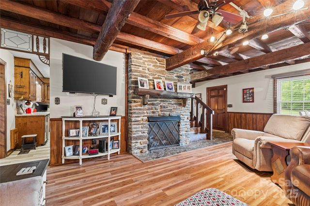 239 GOLF COURSE Road, Maiden, NC 28650