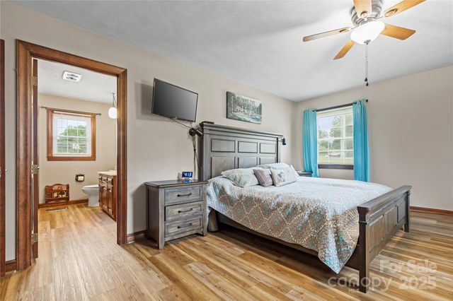 239 GOLF COURSE Road, Maiden, NC 28650