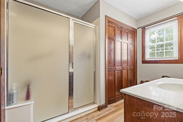 239 GOLF COURSE Road, Maiden, NC 28650