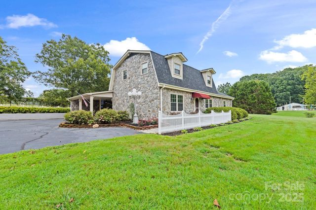 239 GOLF COURSE Road, Maiden, NC 28650