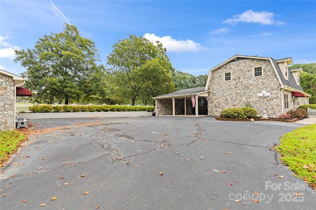 239 GOLF COURSE Road, Maiden, NC 28650