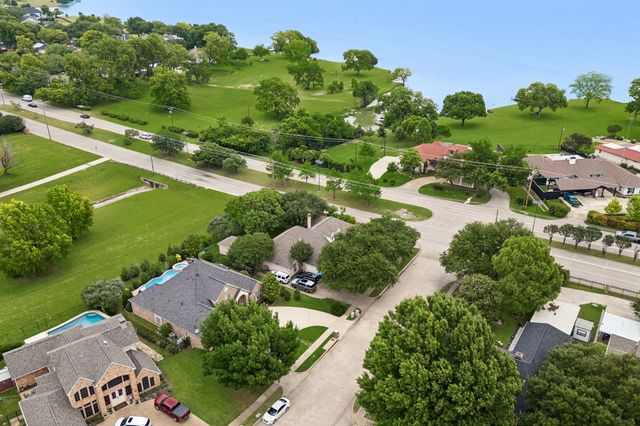 8517 Navigation Drive, Rowlett, TX 75088