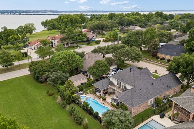 8517 Navigation Drive, Rowlett, TX 75088