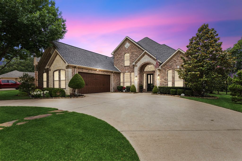 8517 Navigation Drive, Rowlett, TX 75088