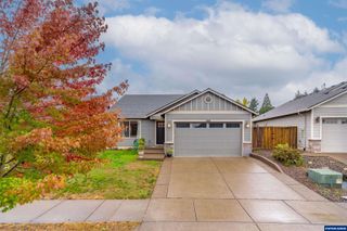 1181 Vinca St, Salem, OR 97317