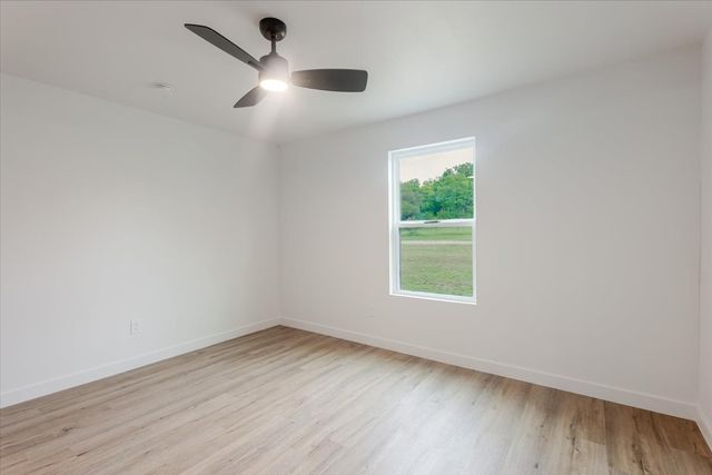 1202 SW 11th Avenue, Mineral Wells, TX 76067