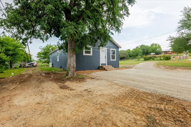1202 SW 11th Avenue, Mineral Wells, TX 76067