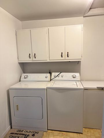 3221 Miami Avenue, Kalamazoo Twp, MI 49048