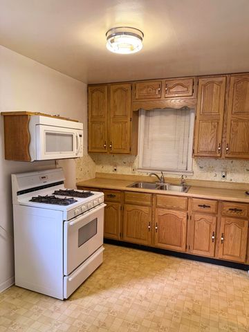 3221 Miami Avenue, Kalamazoo Twp, MI 49048