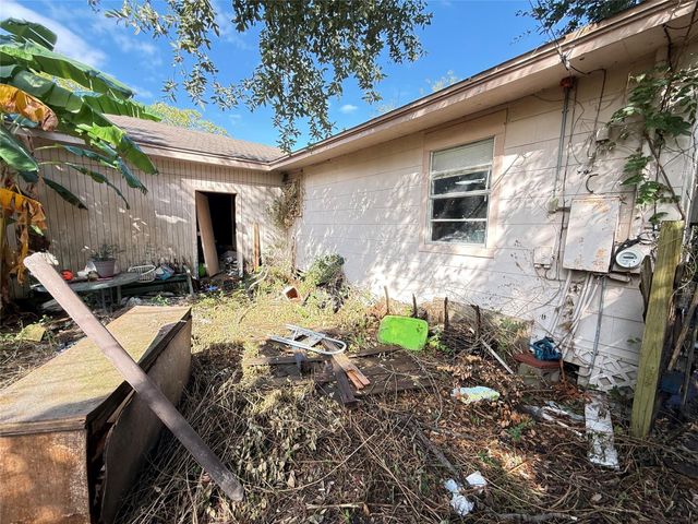 101 17th Avenue N, Texas City, TX 77590