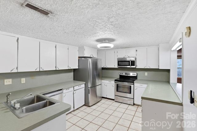 180 Whispering Pines Drive, Pisgah Forest, NC 28768