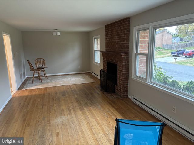 142 TAMMY LN, Martinsburg, WV 25405