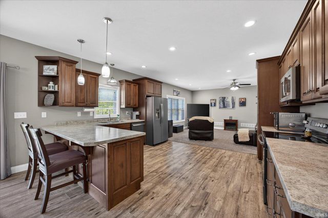 5935 Sandpit Road, Bedford, IN 47421