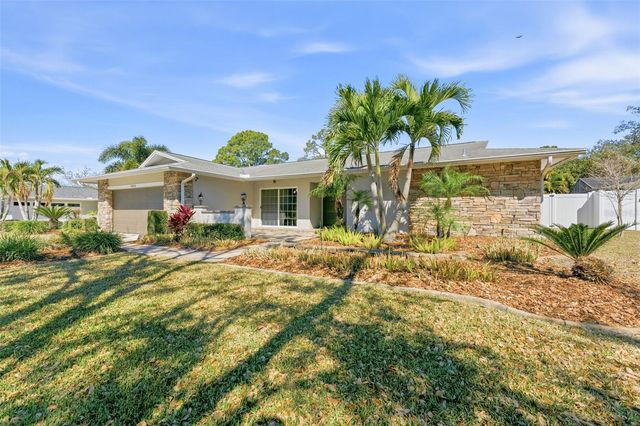 2654 CLUBHOUSE DRIVE N, Clearwater, FL 33761