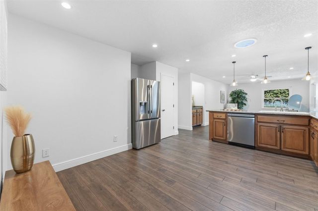 2654 CLUBHOUSE DRIVE N, Clearwater, FL 33761