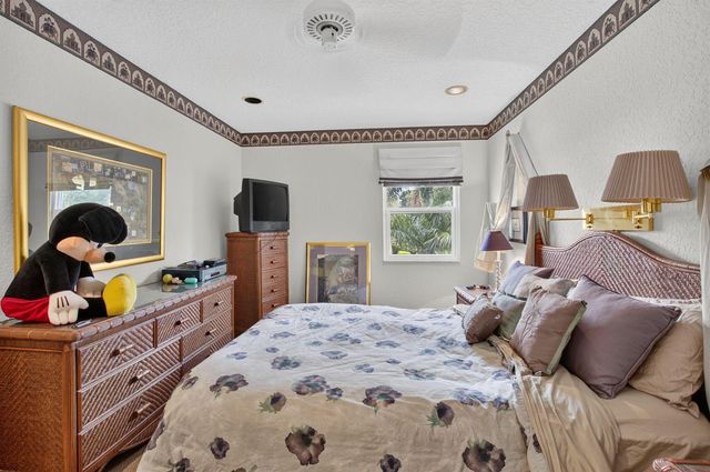 13494 Carrick Green Court, Delray Beach, FL 33446
