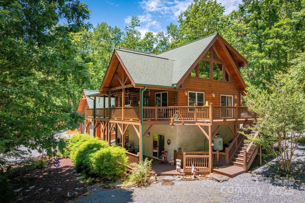 203 Mountain Vista Drive, Nebo, NC 28761