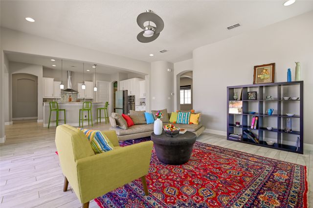 4718 Lluvia Encantada, Santa Fe, NM 87507
